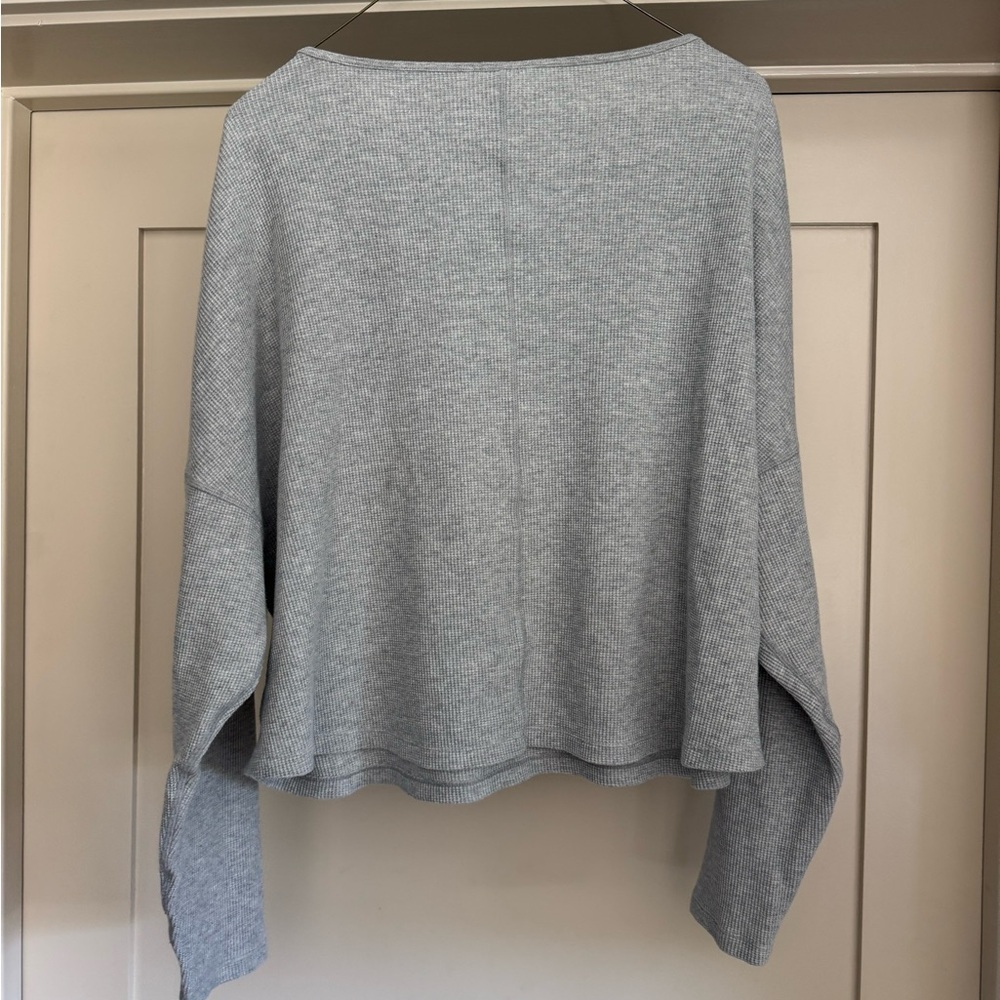 Vuori Light Gray Waffle Long Sleeve - Picture 2 of 3